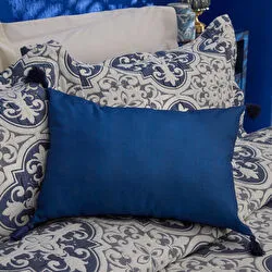 Karaca Home Rosario Püsküllü Dolgulu Kırlent 35X50 cm Lacivert