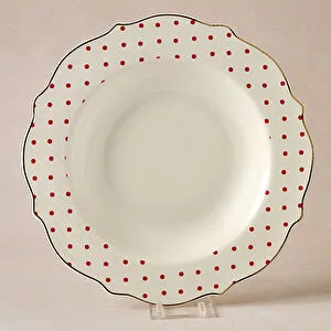 Karaca New Romantic Puantiyeli Çukur Tabak 24 cm Kırmızı