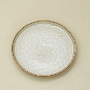 Karaca Rixton Bej Reaktif Pasta Tabağı  22 cm