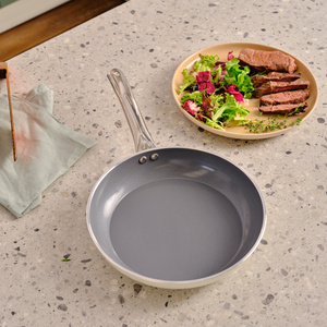 Karaca Swiss Crystal Creamy Metal Tava 20 cm görseli 4