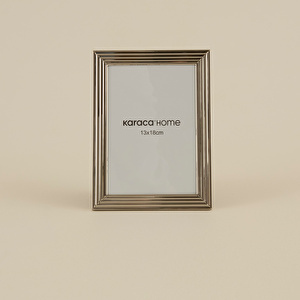 Karaca Home Marelyn Fotoğraf Çerçevesi 14,5 x 19,5 x 1,3 cm