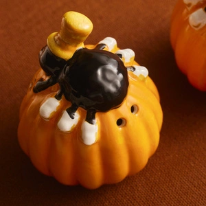 Karaca Halloween Tuzluk Biberlik görseli 4