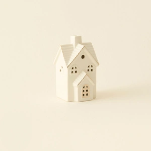 Karaca Home New Year Yılbaşı Ev Şekilli Ledli Dekoratif Obje Beyaz 8,7 x 7,8 x 14 cm