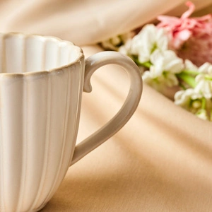 Karaca Daisy Kupa 380 ml görseli 7
