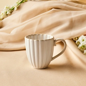 Karaca Daisy Kupa 380 ml görseli 4