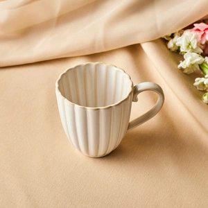 Karaca Daisy Kupa 380 ml görseli 5