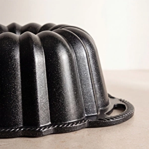 Emsan Black Shiny Year Döküm Kek Kalıbı 22 cm görseli 3