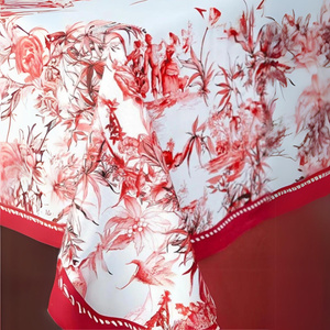 Le Rouge Masa Örtüsü 160 cm x 240 cm Kırmızı
