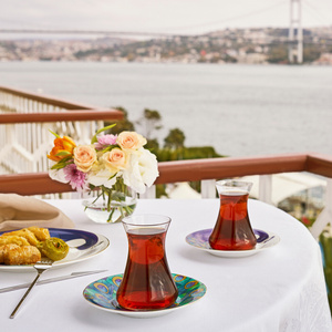 Karaca X Çırağan Palace Shop 12 Parça 6 Kişilik Çay Seti görseli 5