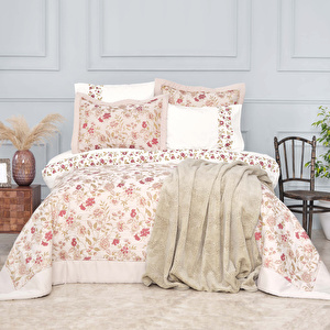 Karaca Home Flora Kırmızı 8 Parça Çeyiz Seti görseli 2