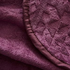 Karaca Home Blair Çift Kişilik Embos Battaniye Mürdüm 200x220 cm görseli 4