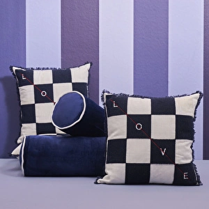 Karaca Home x 2Wins İnitial Sosis Kırlent 20x70 cm görseli 2