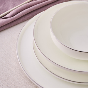 Karaca Fine Bone Meridian 55 Parça 12 Kişilik Yemek Takımı Platin görseli 7