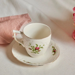Karaca Vintage Rose Çay Fincanı ve Tabağı 200 ml görseli 4