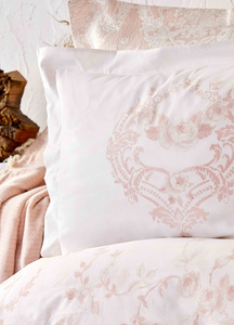 Karaca Home Quatre Royal Saten Pudra 9 Parça Pike Battaniyeli Duet Set görseli 3