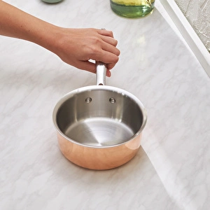 Karaca Powersteel 3Ply 316+ İndüksiyon Tabanlı Çelik Sütlük/Sosluk Copper görseli 4