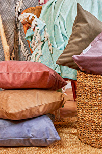 Karaca Home Breda Pudra Kadife Kırlent Kılıfı 45x45 cm görseli 5