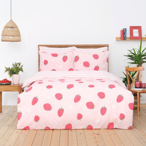 Sarah Anderson Strawberry Pembe %100 Pamuk Çift Kişilik Nevresim Yastık Seti  görseli 1