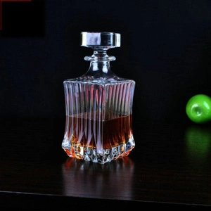 RCR Adagio Yüksek Kalite Cam Viski Şişesi 750 ml