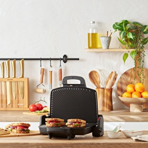 Homend Toastbuster 1337H 4 Ekmekli Tost Makinesi Siyah görseli 2