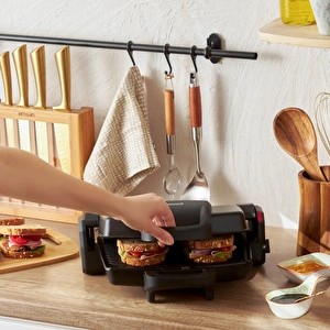 Homend Toastbuster 1337H 4 Ekmekli Tost Makinesi Siyah görseli 6