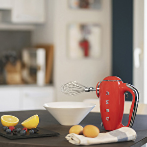 Smeg El Mikseri Kırmızı HMF01RDEU görseli 3