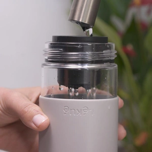 Lekue To Go Filtreli Su Şişesi 600 ml Gri görseli 6