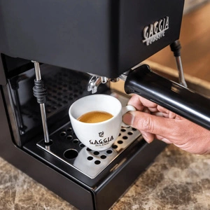Gaggia New Classic Evo 2023 Espresso Makinesi Siyah görseli 3