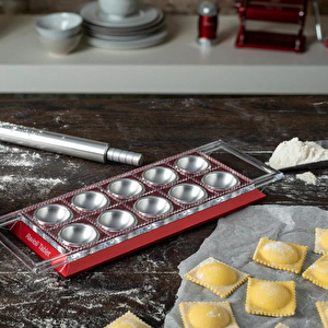 Marcato Design Ravioli Tablet Çıkarılabilir 10 Hazneli Ravioli Kalıbı Kırmızı Renk görseli 2