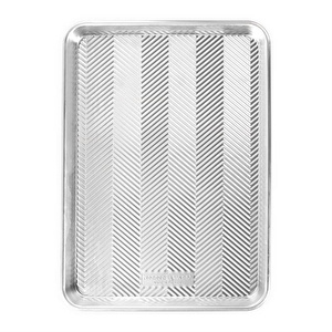 Nordicware Prism Küçük Fırın Tepsisi 40 X 29 Cm Paslanmaz Çelik görseli 1