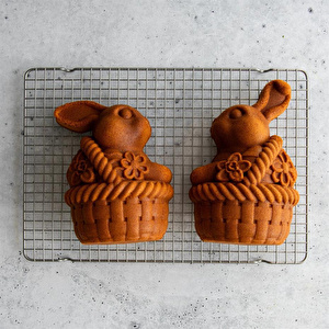 Nordicware Sepetteki Tavşan Kek Kalıbı görseli 4
