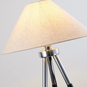 Apliqa Cosby Siyah-krom Kaplamalı Tripod Metal 3 Ayaklı Lambader görseli 5