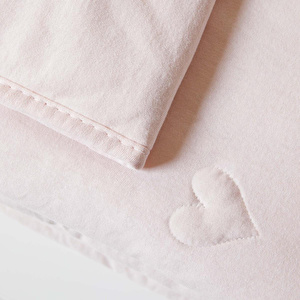 Ocean Home Textile %100 Pamuk Penye Pembe Kalp Nakışlı Bebek Çok Amaçlı Örtü 90 X 120 Cm görseli 2