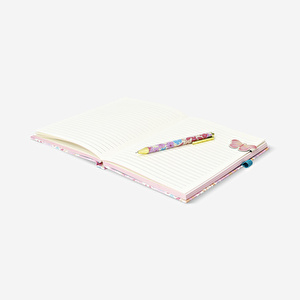 Flying Tiger Copenhagen Pembe Çiçekli Ayraçlı Kalemli Defter görseli 2