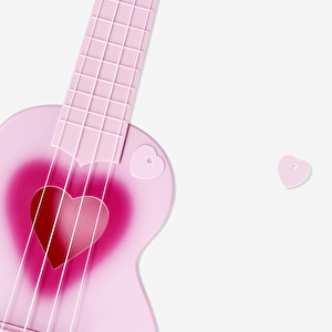 Flying Tiger Copenhagen Pembe Kalp Detaylı Ukulele görseli 3