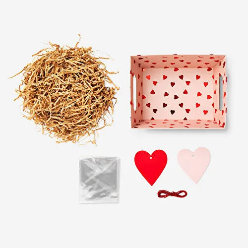 Flying Tiger Copenhagen Kalp Desenli Sevgililer Günü Sepeti 22 cm x 18 cm