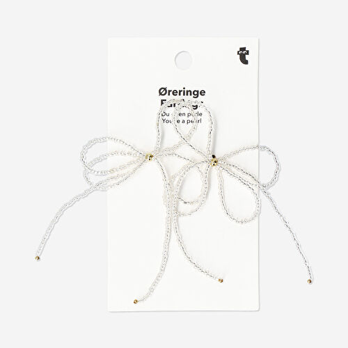 Flying Tiger Copenhagen Fiyonk Şeklinde Boncuklu Küpe Flying Tiger Copenhagen Fiyonk Şeklinde Boncuklu Küpe