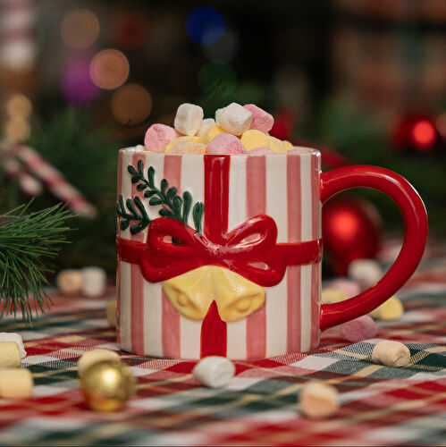 Flying Tiger Copenhagen Yılbaşı Temalı Hediye Şeklinde Kupa