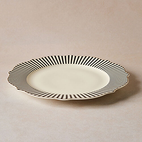 Karaca New Romantic İnce Çizgili Servis Tabağı 27 cm Siyah 