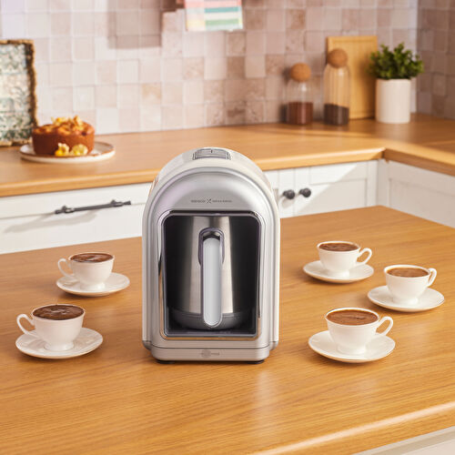 Karaca x Refika Hatır Mod Türk Kahve Makinesi Swiss Cream