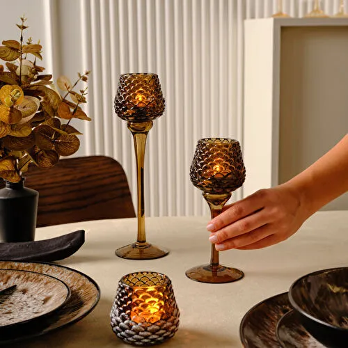 Karaca Home Pinecone Mumluk Kahverengi 7,5x7,5x6,7 cm Karaca Home Pinecone Mumluk Kahverengi 7,5x7,5x6,7 cm