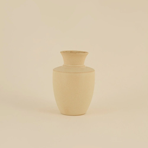Karaca Home Enna Vazo Bej 14,5x14,5x22 cm Karaca Home Enna Vazo Bej 14,5x14,5x22 cm