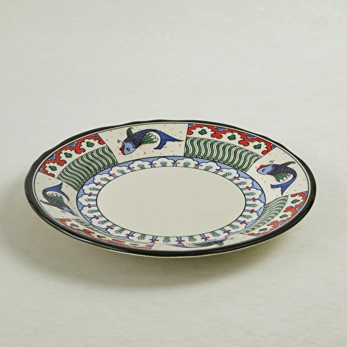 Karaca x Ömür Akkor İznik Balık Pasta Tabağı 21 cm