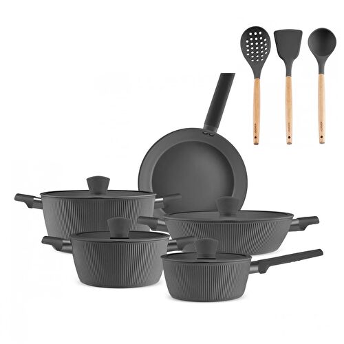 Karaca x Refika Swiss Crystal Pureline İndüksiyon Tabanlı 12 Parça Tencere Seti Gri Karaca x Refika Swiss Crystal Pureline İndüksiyon Tabanlı 12 Parça Tencere Seti Gri