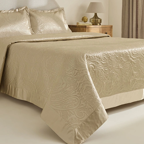 Kaşmir Home Anita Kristal Çift Kişilik Saten Yatak Örtüsü Takımı Gold Kaşmir Home Anita Kristal Çift Kişilik Saten Yatak Örtüsü Takımı Gold