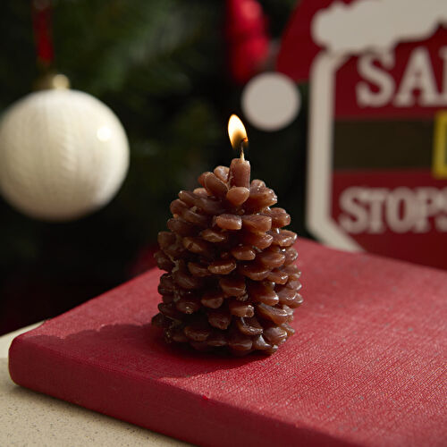 Karaca Home New Year Yılbaşı Kozalak Şekilli Mum 5,5x7 cm