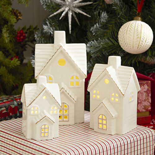 Karaca Home New Year Yılbaşı Ev Şekilli Ledli Dekoratif Obje Beyaz 8,7 x 7,8 x 14 cm Karaca Home New Year Yılbaşı Ev Şekilli Ledli Dekoratif Obje Beyaz 8,7 x 7,8 x 14 cm