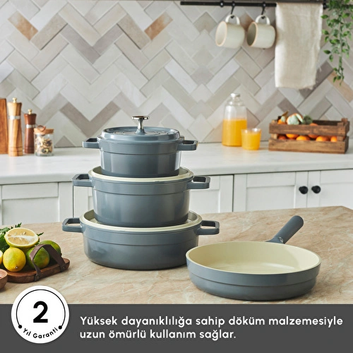 Karaca Swiss Crystal Neocast 7 Parça Döküm Tencere ve Tava Seti Antrasit Karaca Swiss Crystal Neocast 7 Parça Döküm Tencere ve Tava Seti Antrasit