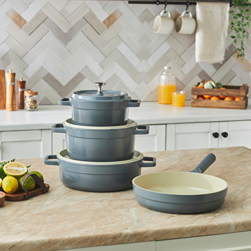 Karaca Swiss Crystal Neocast 7 Parça Döküm Tencere Seti Antrasit