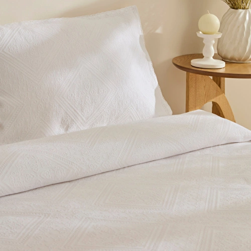 Karaca Home Adelia Fistolu Çift Kişilik Yatak Örtüsü Takımı Beyaz